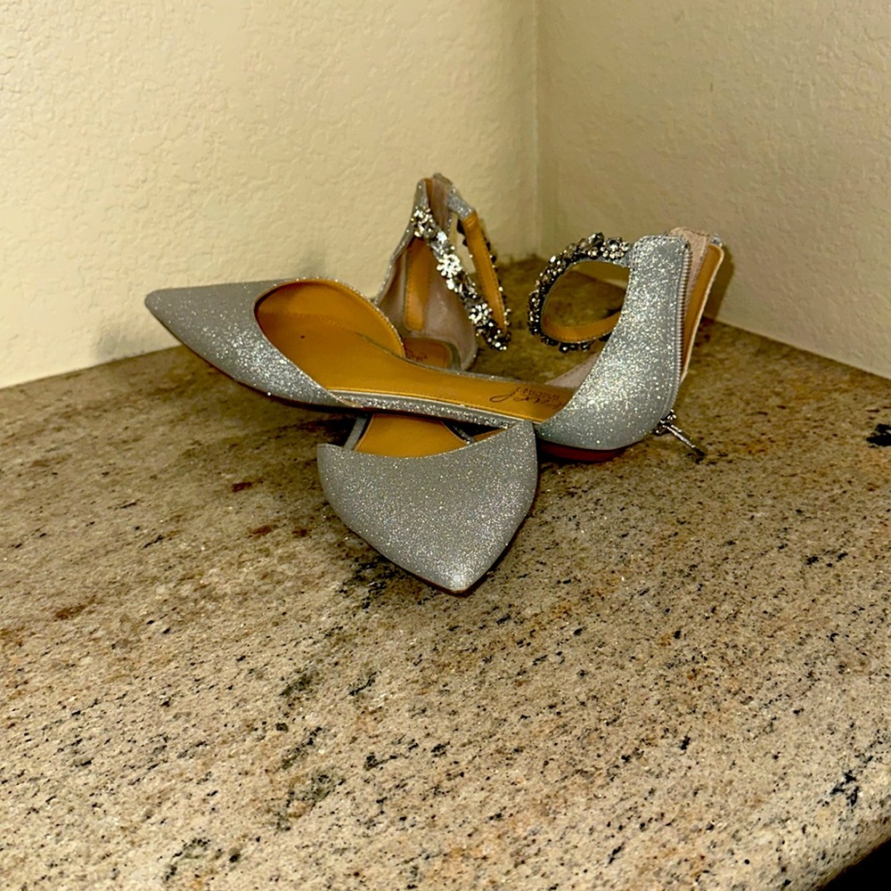 Badgley Mischka Jewel Flats!